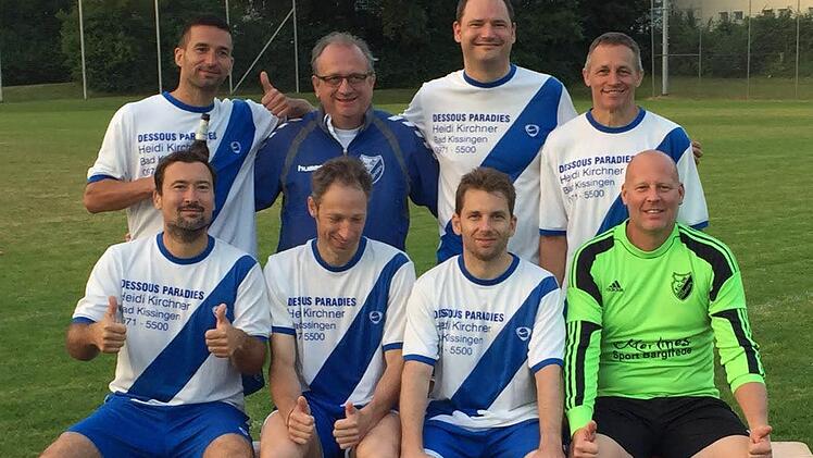Gewannen überlegen die AH-Stadtmeisterschaft: die Routiniers vom FC 06 Bad Kissingen. Foto: FC 06