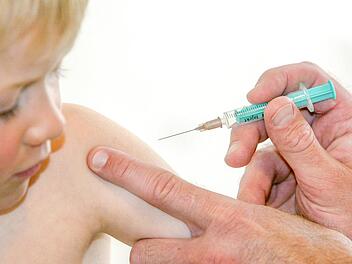 Derzeit sind Corona-Impfungen bei Kindern und Jugendlichen (noch) nicht zugelassen. Symbolfoto: Foto: Karl-Josef Hildenbrand/dpa