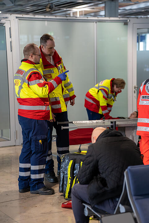 Großübung am Nürnberger Flughafen