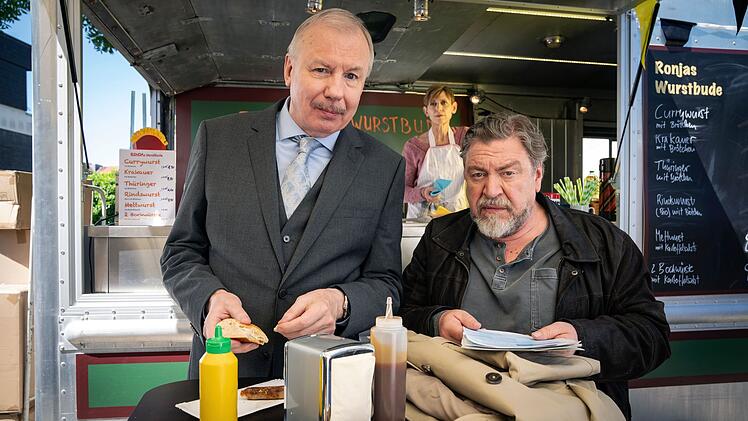 Wolfgang Krettek (Ludger Pistor, links) und G&uuml;nther Kuballa (Armin Rohde) haben mal wieder Geldsorgen. Doch G&uuml;nther hat bereits eine neue Gesch&auml;ftsidee ...