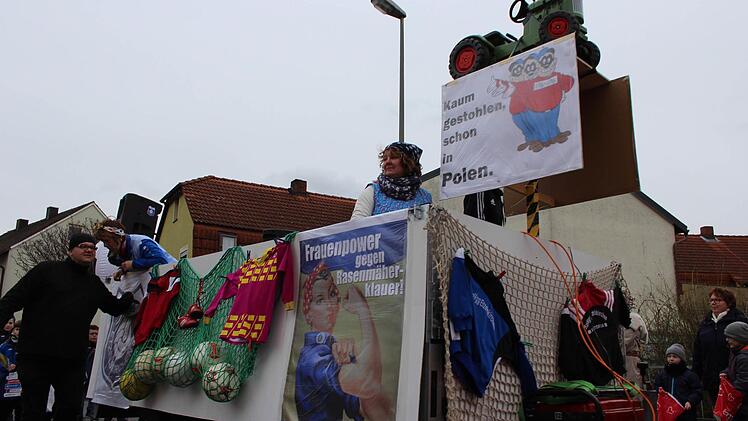 Der Faschingsumzug in Höchstadt war auch 2017 wieder sehr gut besucht. Foto: Christian Bauriedel