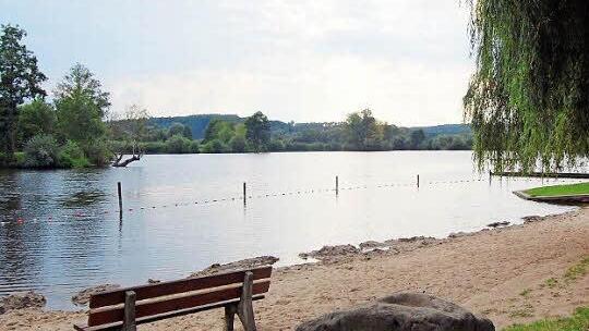 Nördlich des Badesees in Ebensfeld soll der Auwald erheblich vergrößert werden.