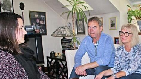 Monica Gomes, Jürgen und Barbara Hertrampf beim Interview  Foto: hw