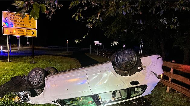 Auto &uuml;berschl&auml;gt sich in Nordhalben