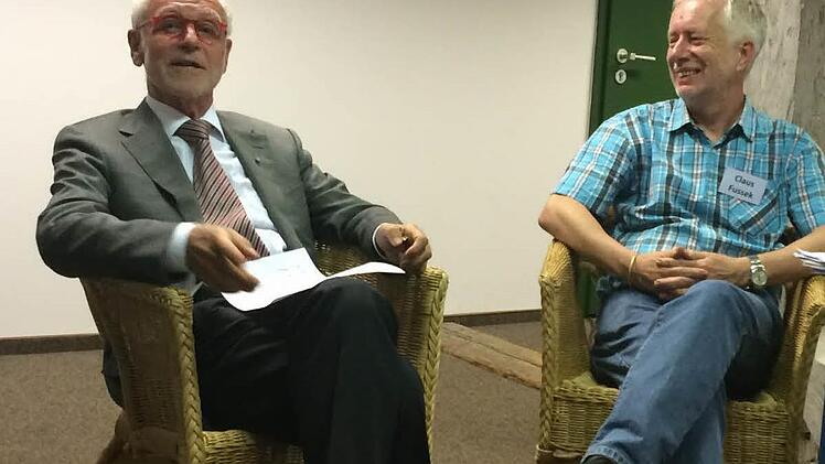 Das Akademie-Gespräch fand zwischen Dietmar Gaiser (links) und Sozialexperten Claus Fussek statt.