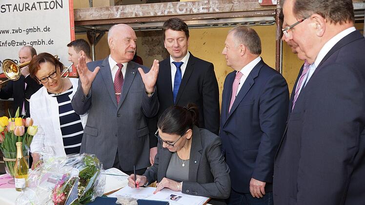 Richtfest mit Wissenschaftsministerin Marion KiechleFoto: Arkadius Guzy