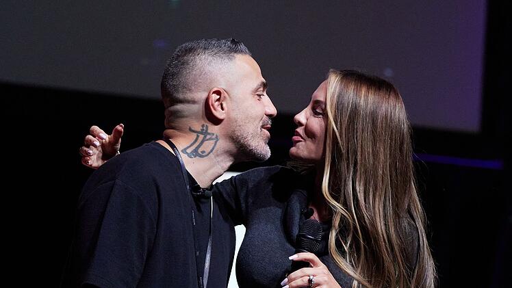 Live-Podcast "Im Bett mit Anna-Maria und Anis Ferchichi"