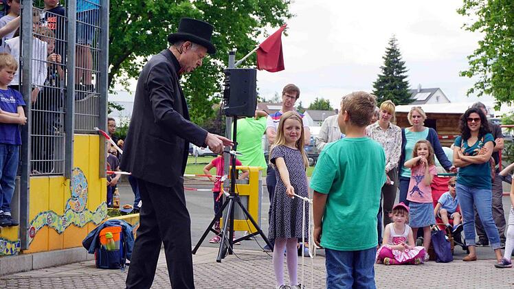 Und das Seil war wieder unversehrt als Nele und Tim daran zogen