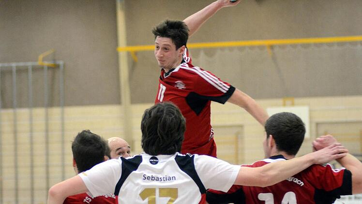 Max Kaltenhäuser hatte mit neun Treffern großen Anteil am insgesamt doch souveränen Derbysieg der TSH. Foto: herzopress