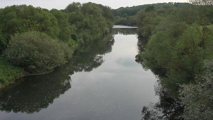 Der Main von der Brücke in Richtung Unterzettlitz aus.  Foto: Andreas Schmitt