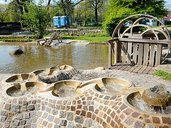 Rund 90.000 Besucher lernen die Natur auf dem "Erfahrungsfeld zur Entfaltung der Sinne" in Nürnberg in jedem Jahr spielerisch kennen. Fotos: Nikolas Pelke
