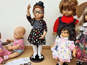 Puppen aus Mönchröden sind derzeit in einer Sonderausstellung des Coburger Puppenmuseums zu sehen.