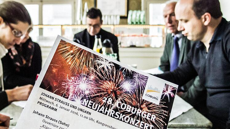 Werke von Johann Strauß stehen im Mittelpunkt beim Coburger Neujahrskonzert am 6. Januar im Kongresshaus Rosengarten. Das Programm wurde am Donnerstag im Landestheater vorgestellt.Foto: Jochen Berger