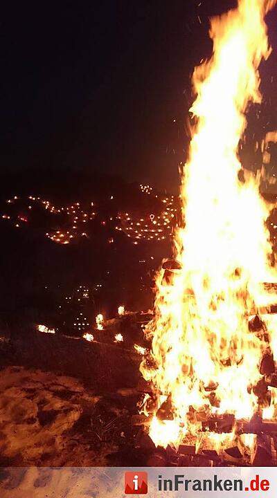 Beschluss der Ewigen Anbetung in Pottenstein - Lichterfest  in der Fränkischen Schweiz