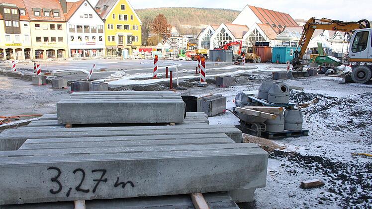 Dezember 2017 Die Baustelle erhält langsam ein Gesicht.