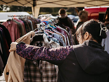 Bayreuther Herbstflohmarkt 2023: Von Kleidung bis Antiquitäten - was die Besucher am Wochenende erwartet Bayreuther Herbstflohmarkt 2023: Von Kleidung bis Antiquitäten - was die Besucher am Wochenende erwartet