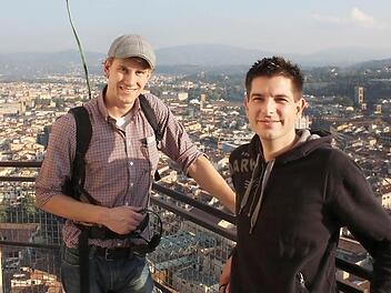 Der Blick von der Kuppel des Doms in Florenz ist einmalig. Vor allem bei Sonnenschein konnten ihn die jungen Handwerker besonders genießen.