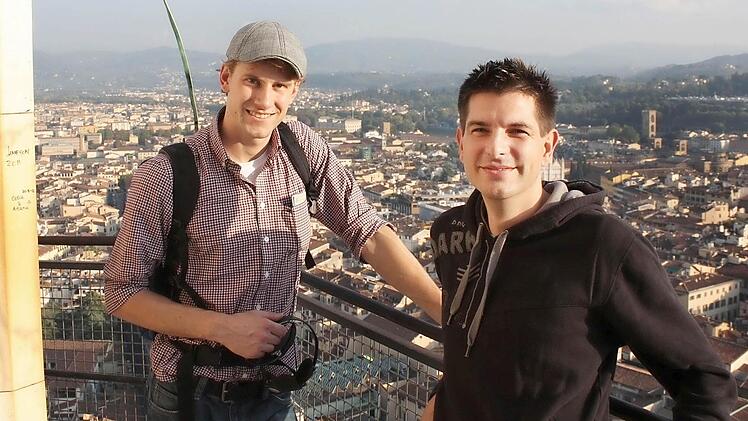 Der Blick von der Kuppel des Doms in Florenz ist einmalig. Vor allem bei Sonnenschein konnten ihn die jungen Handwerker besonders genießen.