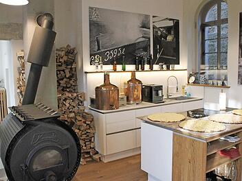 Die ehemalige Brauhalle, heute Gemeinschaftsraum.  Fotos: Andreas L&ouml;sch