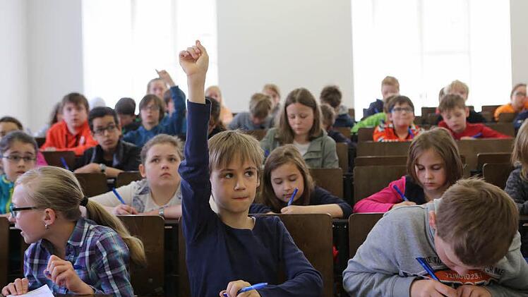 Am Samstag drehte sich in der Kinder-Uni alles um die Frage: "Steckt Deutschland in einer ,Flüchtlingskrise‘?" Foto: Barbara Herbst