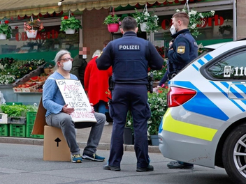Nürnberg: Klima-Pfarrer begrüßt Straßen-Blockaden - "wir brauchen Schlagzeilen" Nürnberg: Klima-Pfarrer begrüßt Straßen-Blockaden - "wir brauchen Schlagzeilen"
