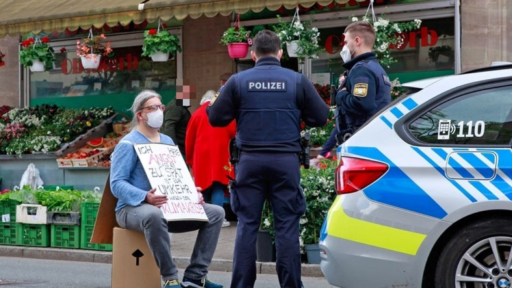 Nürnberg: Klima-Pfarrer begrüßt Straßen-Blockaden - "wir brauchen Schlagzeilen"