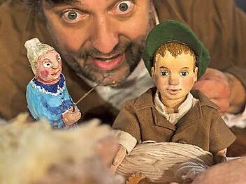 Stefan Kügel mit Pelle, dem Schaf und der Oma Foto: privat