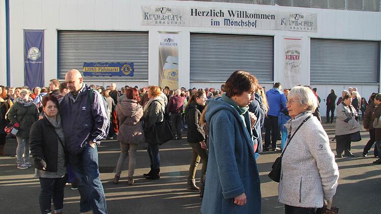 Lions-Flohmarkt Foto: Sonja Adam