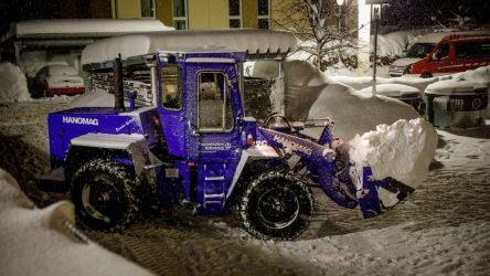 Das THW beim Einsatz gegen die Schneemassen. Foto: THW