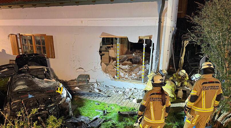 Marktrodach: Nach t&ouml;dlichem Unfall - Polizei mit Update zu Schwerverletzer (25)