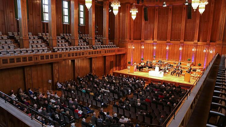 Der große Saal im Regentenbau Foto:Archiv
