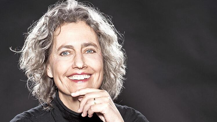 Margareta H&uuml;rholz spielt Orgelmusik auf der historischen Seuffert-Orgel in der Stiftskirche Kloster Banz.