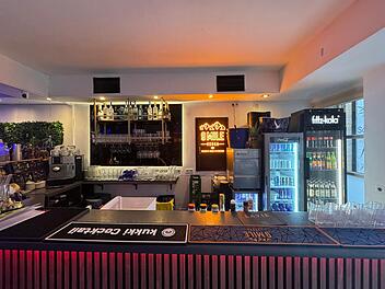 Forchheimer (24) erfüllt sich Traum mit eigener Cocktailbar "La Vie" - Interesse der Gäste enorm