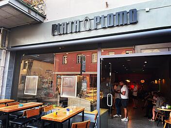Erlangen: Neue Café-Bar "Plata O Plomo" eröffnet