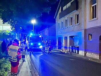 Schonungen: Brand in Mehrfamilienhaus vorsätzlich gelegt? 19-Jähriger in U-Haft