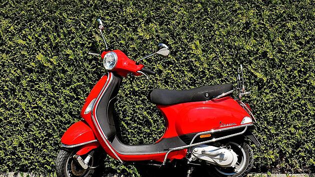 Rollerfahrerin schlittert nach Sturz &uuml;ber die Stra&szlig;e im Kreis N&uuml;rnberger Land