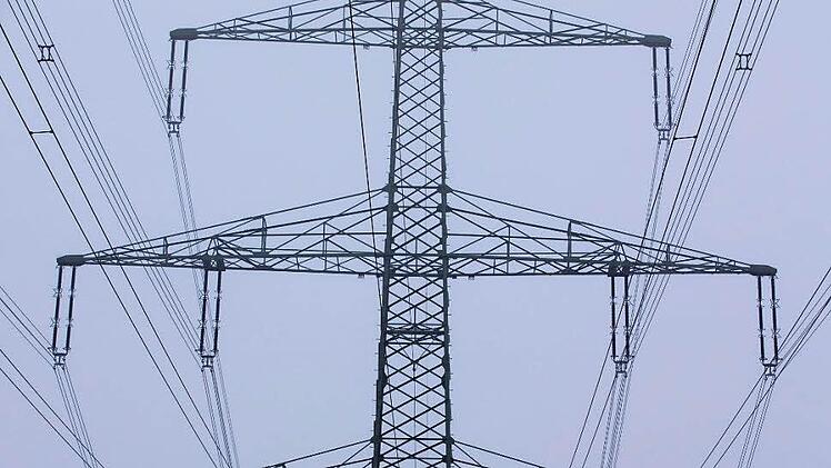 Künftig müssen Stromlieferverträge europaweit ausgeschrieben werden. Da können oft dann nur die Großkonzerne mithalten. Foto: Jens Büttner/dpa