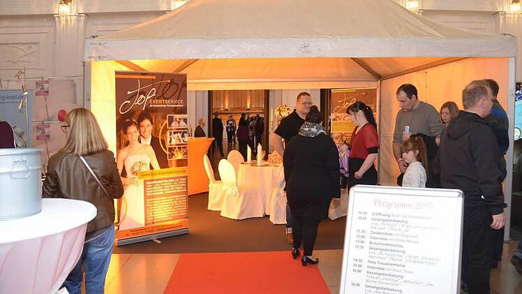 Breit gefächert war das Angebot auf der Bad Kissinger Hochzeitsmesse.  Foto: Peter Rauch
