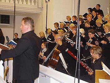 Am Sonntag, 21. Februar, gelangt Bachs h-Moll-Messe in der Michaeliskirche zur Aufführung. Das Bild stammt von der Darbietung des Meisterwerks im vergangenen November in der Markgrafenkirche in Seibelsdorf.  Foto: Heike Schülein