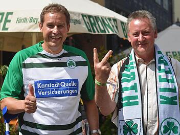 Stolze Fürther: Markus Braun und OB Thomas Jung. Foto: Pelke