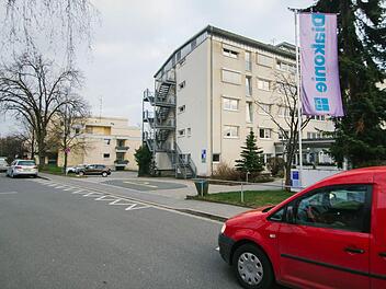 Im Lucas-Cranach-Haus sollen im Jahr 2020 nach dem Umzug in das neue Gebäude 60 barrierefreie Wohnung für ein betreutes Wohnen entstehen - finanziert durch einen Investor. Foto: Marian Hamacher