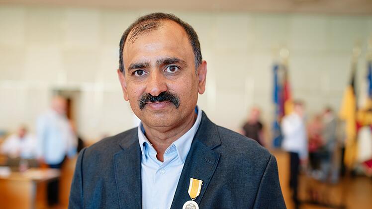 Rettungsmedaille f&uuml;r Taxifahrer Muhammad Afzal