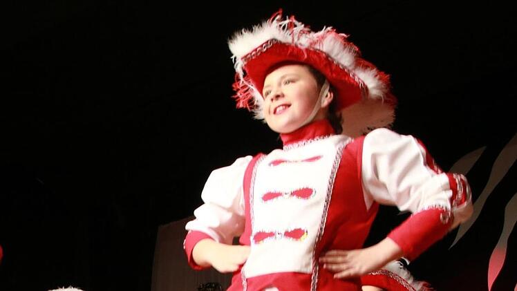 Die Midi-Garde zeigte ihr Können. Foto: Jürgen Gärtner