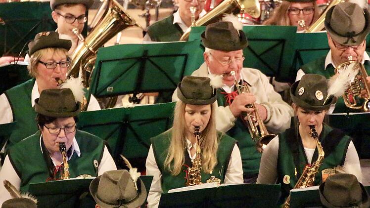 Der Musikzug in Wildflecken in Aktion. Sebastian Schmitt
