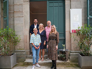 Coburg: Trauungen im Hofgarten ab sofort möglich - dank Kooperation mit Firma Coburg: Trauungen im Hofgarten ab sofort möglich - dank Kooperation mit Firma