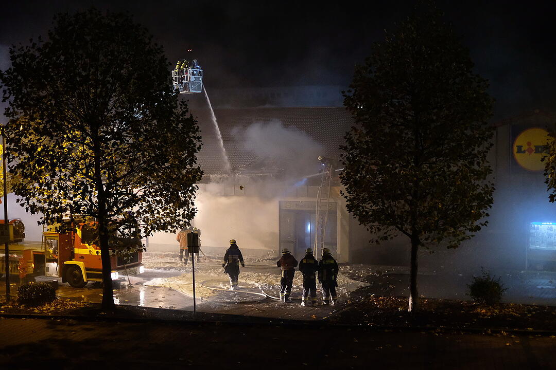 Nürnberg: Lidl brennt