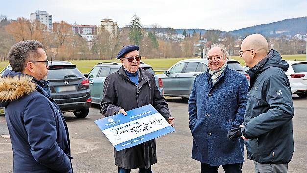 Begr&uuml;&szlig;ung vor der &Uuml;bergabe des F&ouml;rdervertrags: Oberb&uuml;rgermeister Dirk Vogel, Kulturreferent Peter Weidisch, Ortskurator der DSD Martin Kuchler und Stadtplaner Stephan Scharf.