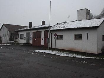 Das Mehrzweckgebäude in Hafenpreppach soll nach Beschluss des Marktgemeinderates energetisch saniert werden. Auch das Feuerwehrgerätehaus soll ein neues Dach erhalten. Die Gesamtkosten sind mit 269 000 Euro veranschlagt.Helmut Will