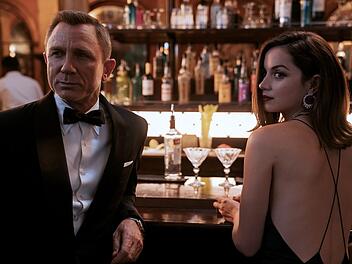 In "Keine Zeit zu sterben" nahm Daniel Craig (mit Ana de Armas) Abschied von der James-Bond-Rolle.