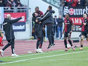 1. FC N&uuml;rnberg gewinnt gegen Hannover 96